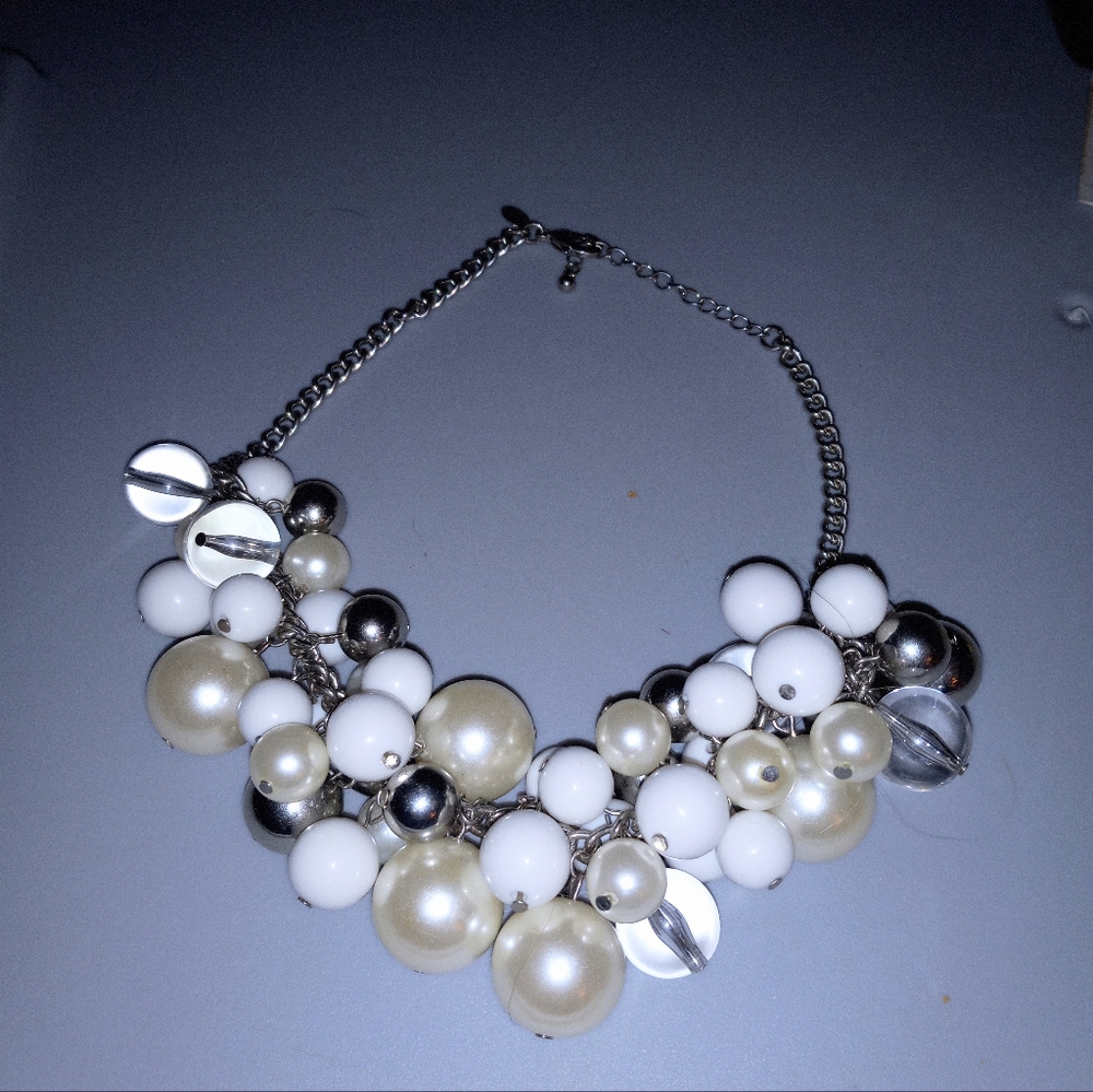 EUC Vintage Beaded Choker